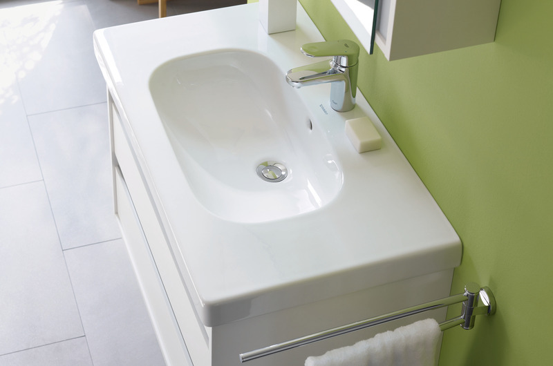 Waschtisch der Komplettbadserie D-Code von Duravit