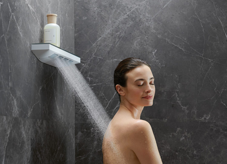 Schulterdusche der Rainfinity von Hansgrohe