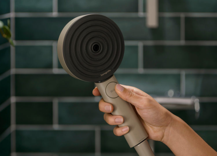 Zero Waste im Bad durch die Handbrause Pulsify von Hansgrohe