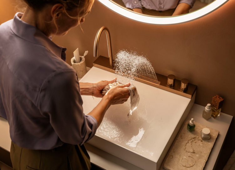 Avalegra von Hansgrohe - Innovationen am Waschtisch mit Armatur und Brauseeinheit.